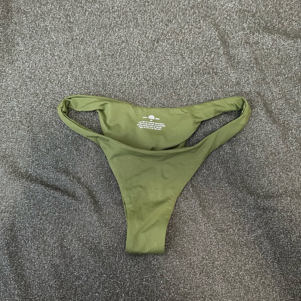 Toast Swim Bottom